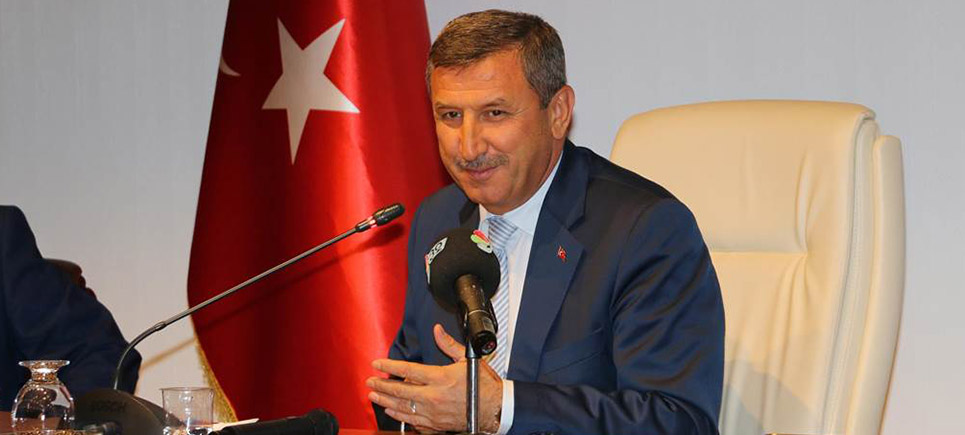 Vali Şerif Yılmaz, siyasete mi giriyor?