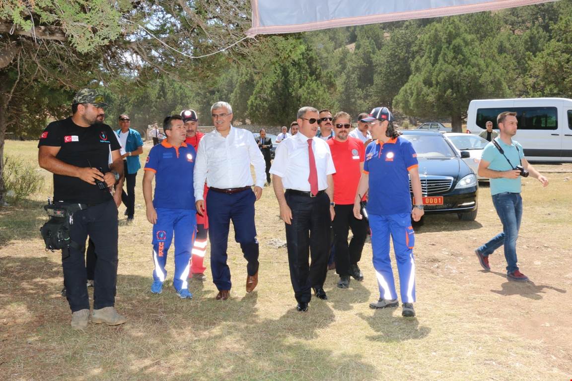 Vali Yılmaz’dan Gölhisar çıkarması