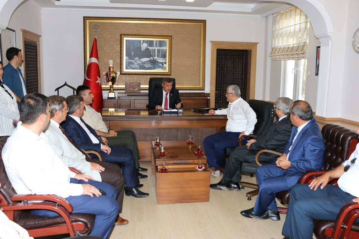 Vali Yılmaz�dan Gölhisar çıkarması Burdurweb, Burdur Haber