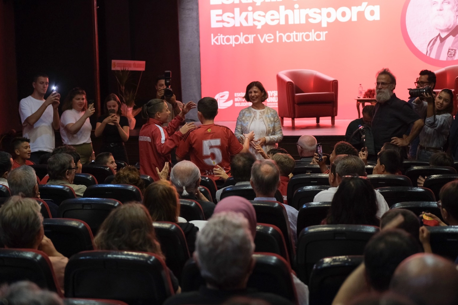 Şiir Ve Futbol Eskişehir’de Buluştu