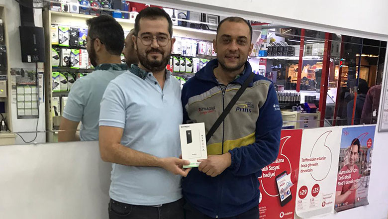 En eski müşterisini düzenlediği yarışmayla buldu