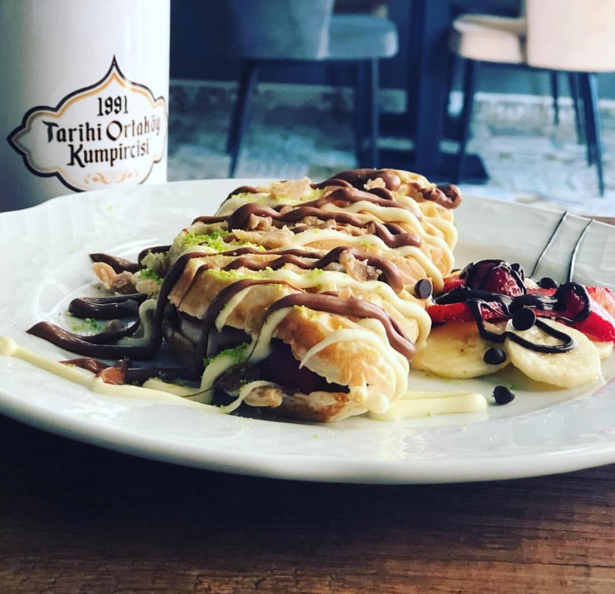 Ortakoy Un Kumpir Ve Waffle Lezzeti Burdur Da Tarihi Ortakoy Kumpircisi Tarihi Lezzet