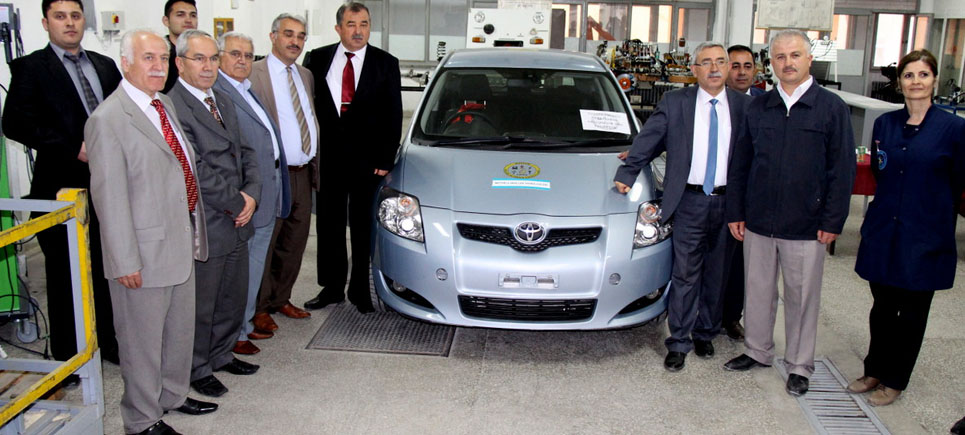 Toyota’dan Otomobil Hibesi