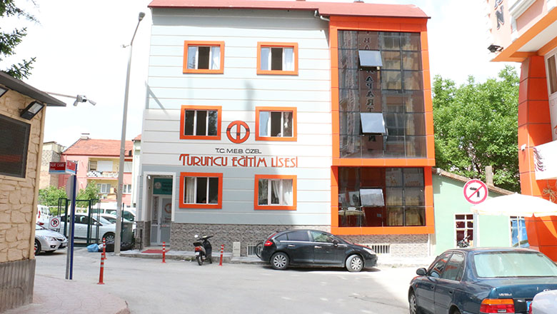 Turuncu Eğitim Anadolu Lisesi’nden kararlı başlangıç