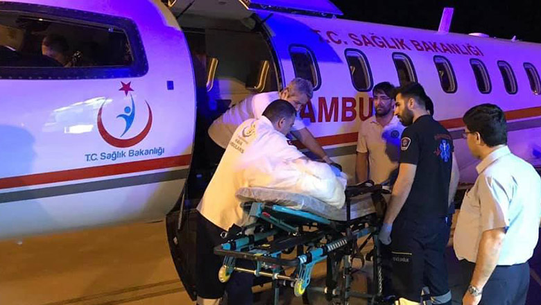Minik Abdullah uçak ambulansla İstanbul’a götürüldü