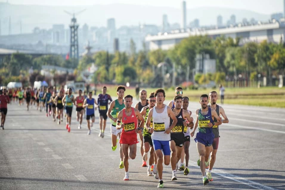 Uluslararası Runkara Yarı Maratonu'na Başkentte Rekor Katılım