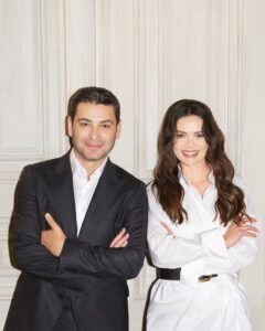 Uzak Şehir’in yıldızları Ozan Akbaba ile Sinem Ünsal Türkiye tanıtım filminde