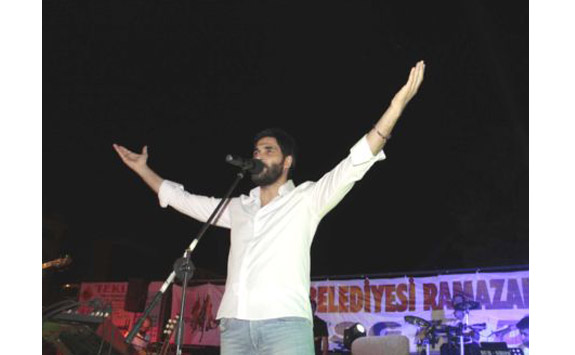 Burdur’da Uğur Işılak Konser Verdi