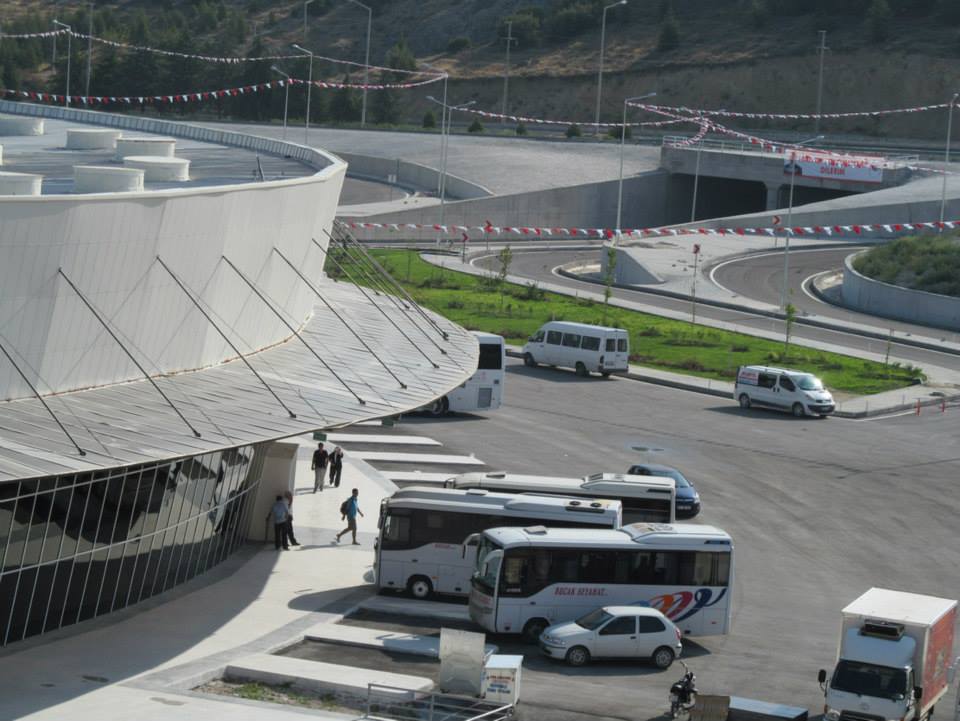 Burdur Otogarında Gerilim: Sopalı Saldırı, 3 Yaralı