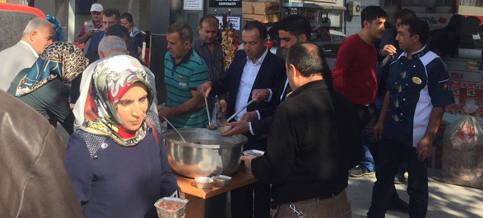 Yeni Burdur Esnaf Kredi Kefalet Kooperatifi’nden aşure ikramı