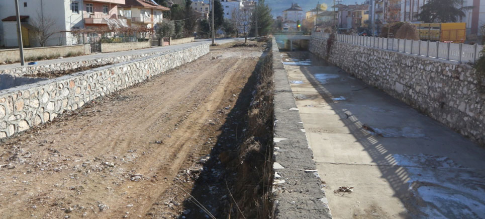 Bucak Belediyesi’nden yeni yollar